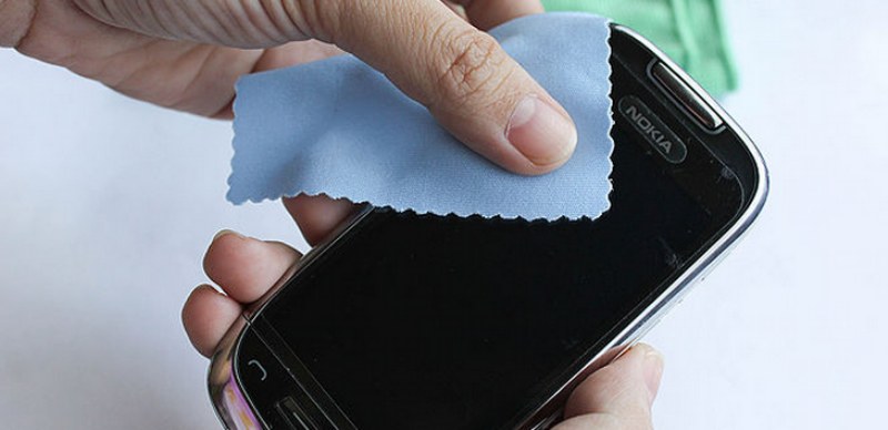 telefon-tablet-nasil-temizlenir
